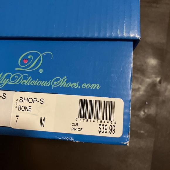 WOMEN'S DELICIOUS SHOP DRESS SANDALS - Picture 4 of 4